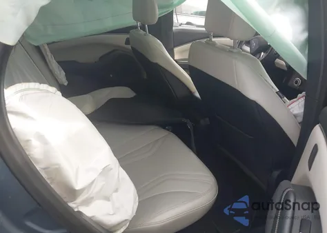 2021 Ford Mustang Mach-E Premium from USA, damaged, VIN 3FMTK3RM2MMA26693